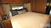 bottom-slider-img