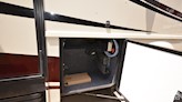 bottom-slider-img