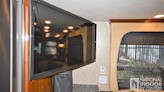 bottom-slider-img