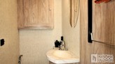 bottom-slider-img