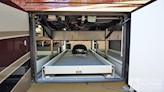bottom-slider-img