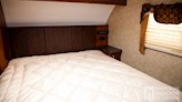 bottom-slider-img