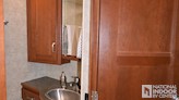 bottom-slider-img