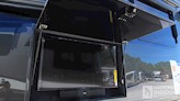 bottom-slider-img