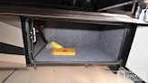 bottom-slider-img