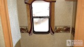 bottom-slider-img