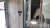 bottom-slider-img