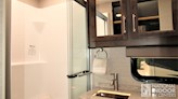 bottom-slider-img