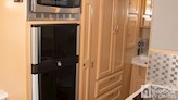 bottom-slider-img
