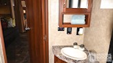 bottom-slider-img