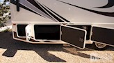 bottom-slider-img