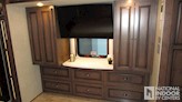 bottom-slider-img