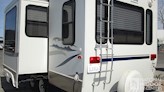 bottom-slider-img