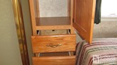 bottom-slider-img