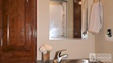 bottom-slider-img