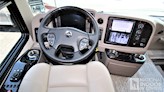 bottom-slider-img