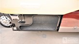 bottom-slider-img