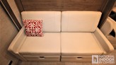 bottom-slider-img
