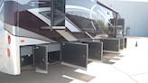 bottom-slider-img