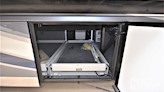 bottom-slider-img