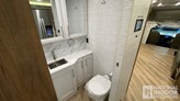 bottom-slider-img