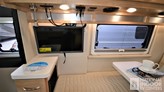 bottom-slider-img