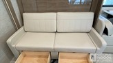 bottom-slider-img
