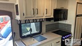 bottom-slider-img