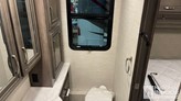 bottom-slider-img