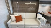 bottom-slider-img