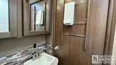 bottom-slider-img