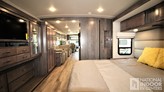 bottom-slider-img