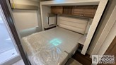 bottom-slider-img