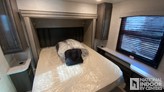 bottom-slider-img