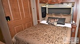 bottom-slider-img