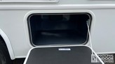 bottom-slider-img