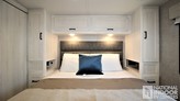 bottom-slider-img
