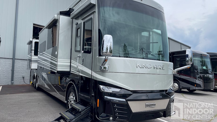 New 2022 Newmar King Aire Slate Velluto 6739 Nashville
