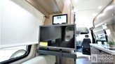 bottom-slider-img