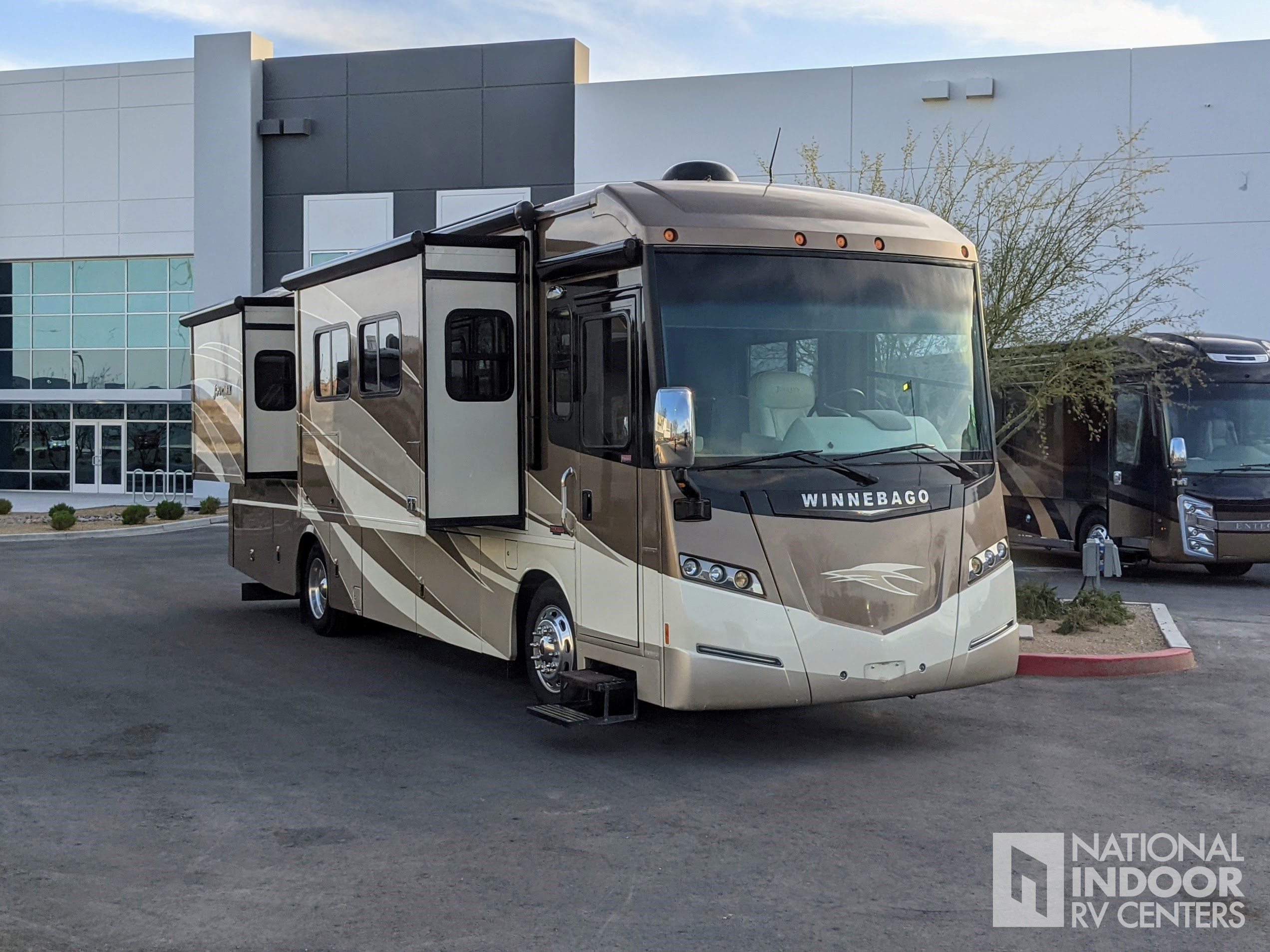 2013 winnebago journey 34b specs