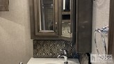 bottom-slider-img