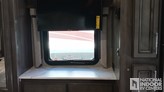 bottom-slider-img