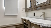 bottom-slider-img