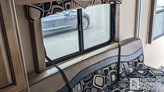 bottom-slider-img