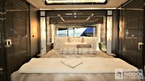 bottom-slider-img