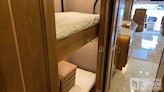 bottom-slider-img