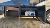 bottom-slider-img