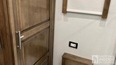 bottom-slider-img