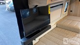 bottom-slider-img