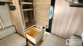 bottom-slider-img